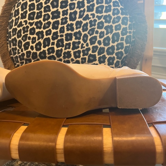 Jeffrey Campbell Anthropologie Taggart Leather Bootie 8 - Picture 7 of 12